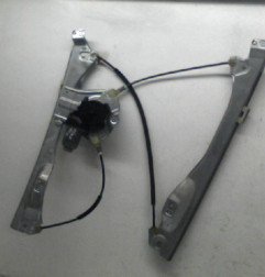 Leve vitre electrique avant droit RENAULT CLIO 3 Photo n°1