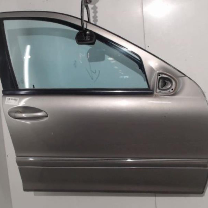 Porte avant droit MERCEDES CLASSE C 203
