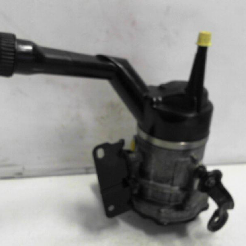 Pompe de direction PEUGEOT 308 1
