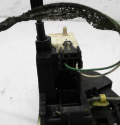 Serrure avant gauche RENAULT CLIO 2 Photo n°6