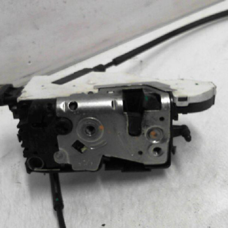 Serrure avant droit PEUGEOT 207