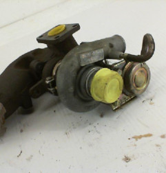 Turbo HYUNDAI TRAJET Photo n°1