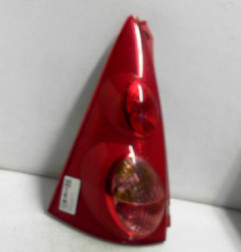 Feu arriere principal gauche (feux) PEUGEOT 107 Photo n°4