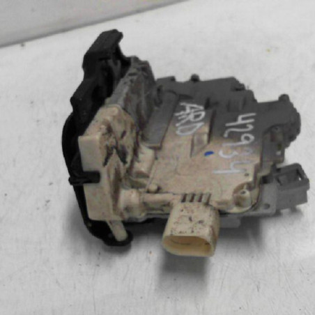 Serrure arriere droit AUDI A4 2
