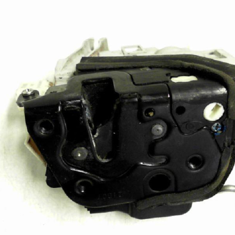 Serrure avant droit AUDI A4 2