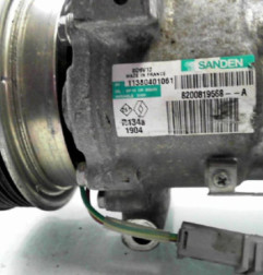 Compresseur clim RENAULT MODUS Photo n°8