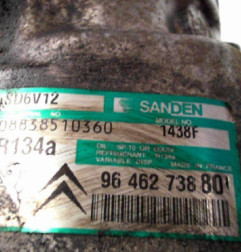 Compresseur clim PEUGEOT 206 Photo n°1