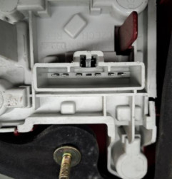 Feu arriere principal gauche (feux) FORD MONDEO 2 Photo n°4