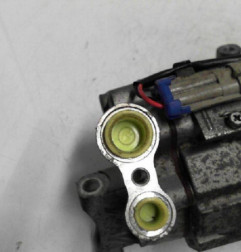 Compresseur clim CHEVROLET ORLANDO Photo n°1