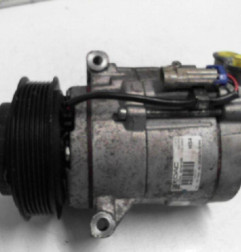 Compresseur clim CHEVROLET ORLANDO Photo n°4