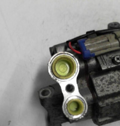 Compresseur clim CHEVROLET ORLANDO Photo n°8