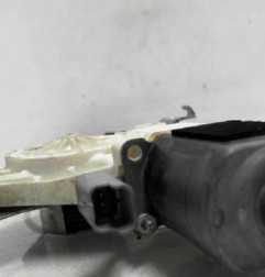 Leve vitre electrique avant gauche NISSAN MICRA 3 Photo n°1