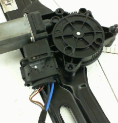 Leve vitre electrique arriere gauche BMW SERIE 2 F46 Photo n°3