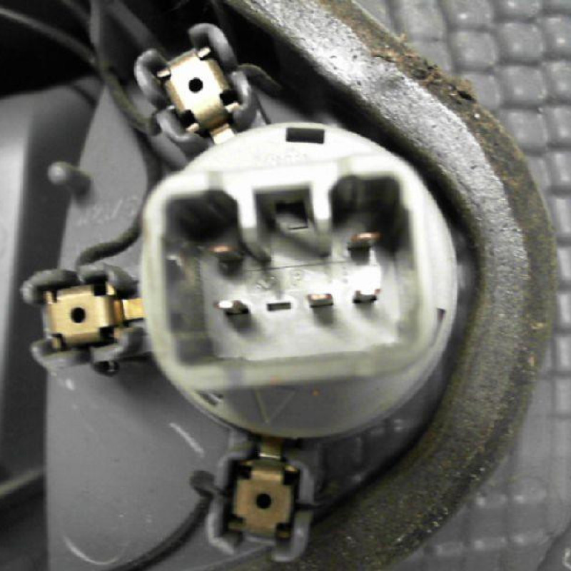 Feu arriere principal gauche (feux) TOYOTA YARIS 1