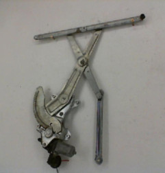 Leve vitre electrique avant droit SUZUKI SWIFT 3 Photo n°5