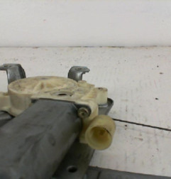 Leve vitre electrique arriere gauche RENAULT CLIO 2 Photo n°6