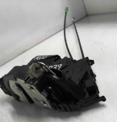 Serrure avant droit TOYOTA YARIS 2 Photo n°5