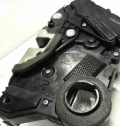 Serrure avant droit TOYOTA YARIS 2 Photo n°6