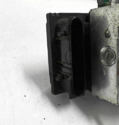 Bloc ABS (freins anti-blocage) DACIA LOGAN 1 Photo n°1