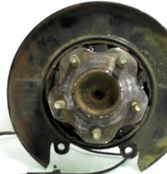 Moyeu arriere droit NISSAN QASHQAI 1