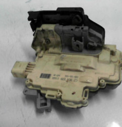 Serrure arriere droit VOLKSWAGEN PASSAT 5 Photo n°5