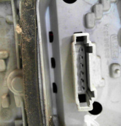 Feu arriere principal gauche (feux) VOLKSWAGEN POLO 4 Photo n°3