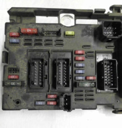 Boitier servitude moteur (BSM) CITROEN XSARA Photo n°4