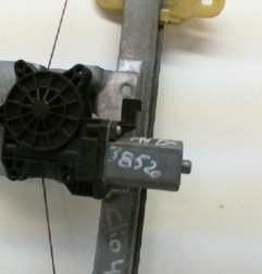 Leve vitre electrique avant gauche RENAULT CLIO 4 Photo n°5