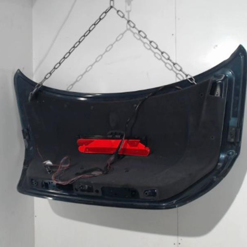 Malle/Hayon arriere MERCEDES CLASSE E 211