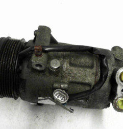Compresseur clim OPEL ZAFIRA B Photo n°1