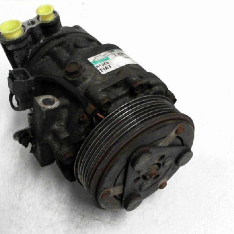 Compresseur clim FIAT GRANDE PUNTO