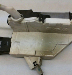 Serrure arriere droit PEUGEOT 3008 1