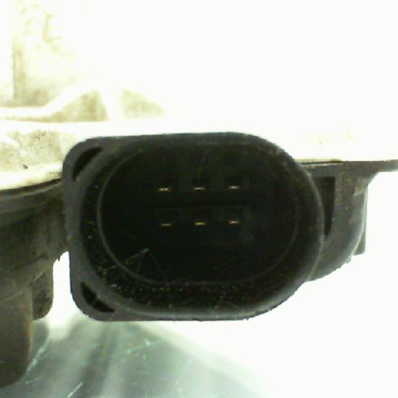 Serrure avant droit SEAT IBIZA 4