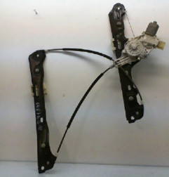 Leve vitre electrique avant droit BMW SERIE 1 E87 Photo n°3