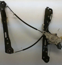 Leve vitre electrique avant gauche BMW SERIE 1 E87 Photo n°3