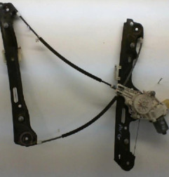 Leve vitre electrique avant gauche BMW SERIE 1 E87 Photo n°4