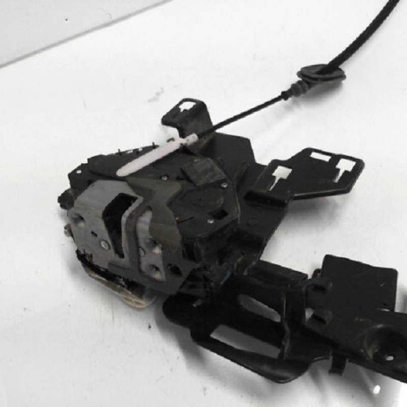 Serrure avant droit FORD FIESTA 6