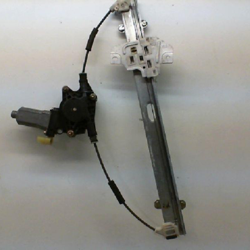 Leve vitre electrique avant droit KIA RIO 2