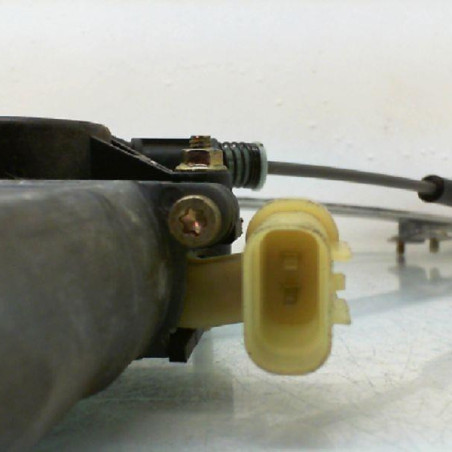 Leve vitre electrique avant droit KIA RIO 2