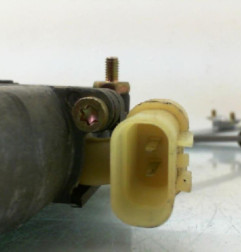 Leve vitre electrique avant gauche KIA RIO 2 Photo n°6