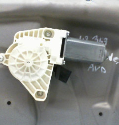 Leve vitre electrique avant droit MERCEDES CLASSE B 245 Photo n°1