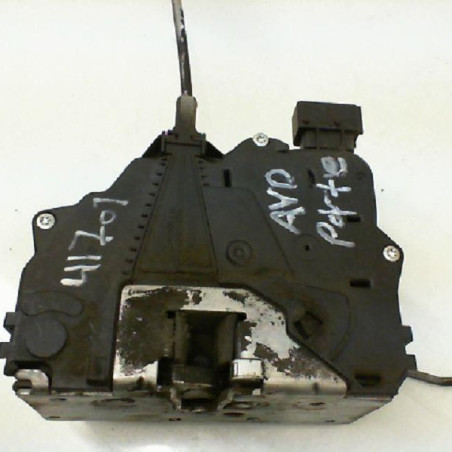 Serrure avant droit OPEL CORSA D