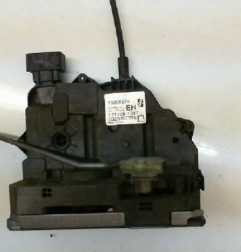 Serrure avant droit OPEL CORSA D Photo n°3