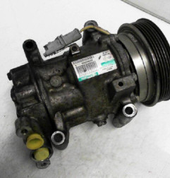 Compresseur clim RENAULT CLIO 3 Photo n°1
