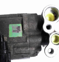 Compresseur clim SAAB 9.3 2 Photo n°5