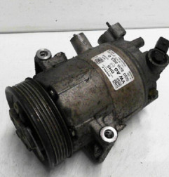 Compresseur clim VOLKSWAGEN GOLF 7 Photo n°3