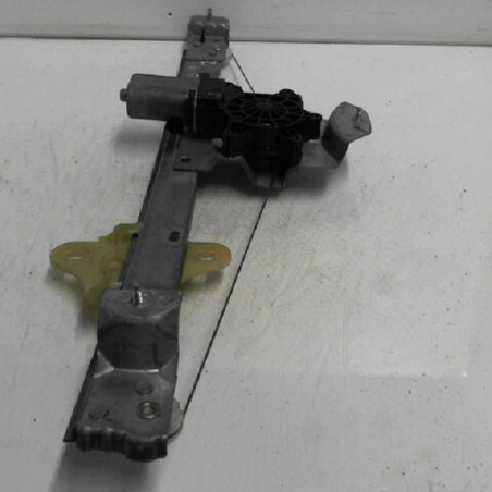 Leve vitre electrique avant gauche RENAULT CLIO 4 Photo n°1