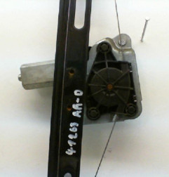 Leve vitre electrique arriere droit BMW SERIE 1 E87 Photo n°1