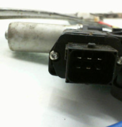 Leve vitre electrique avant droit OPEL CORSA D