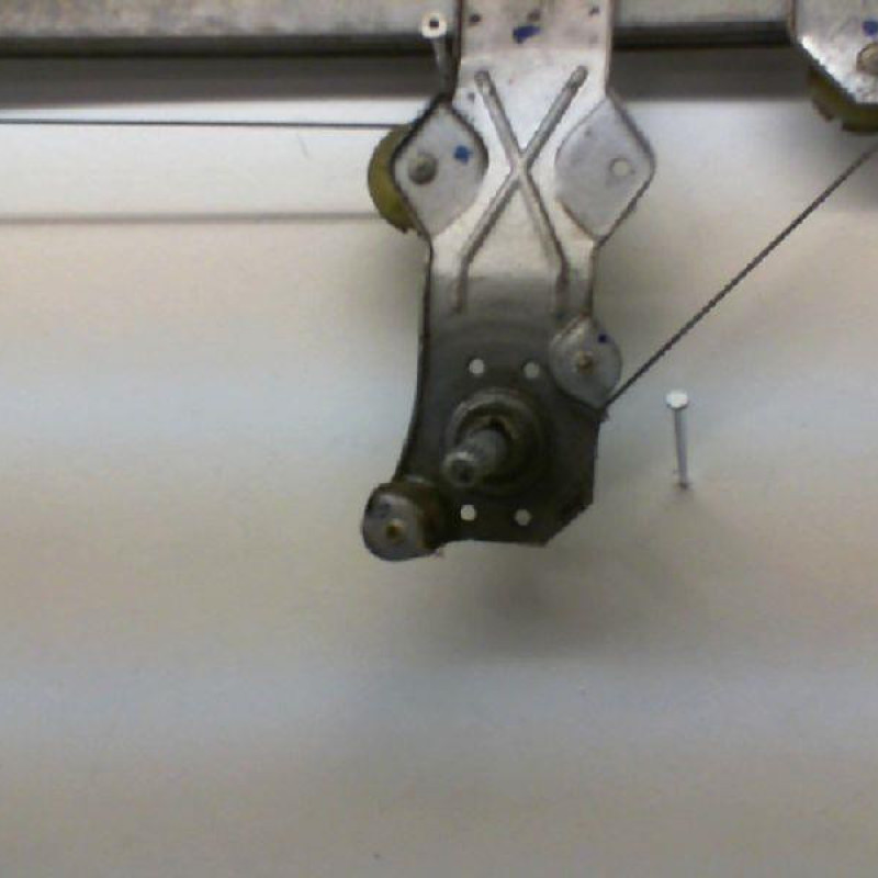 Leve vitre mecanique avant gauche RENAULT TRAFIC 2